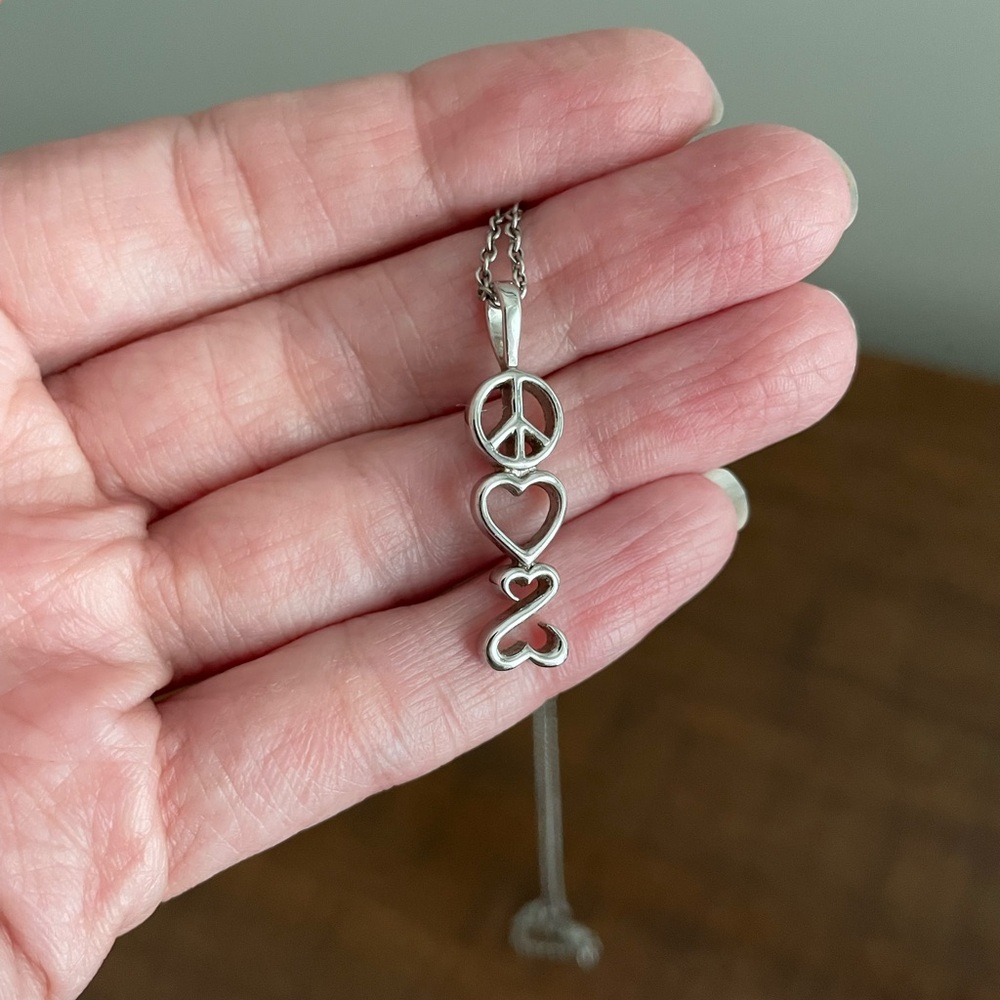 Kay Jewelers Jane Seymour Peace Love & Open Heart Necklace